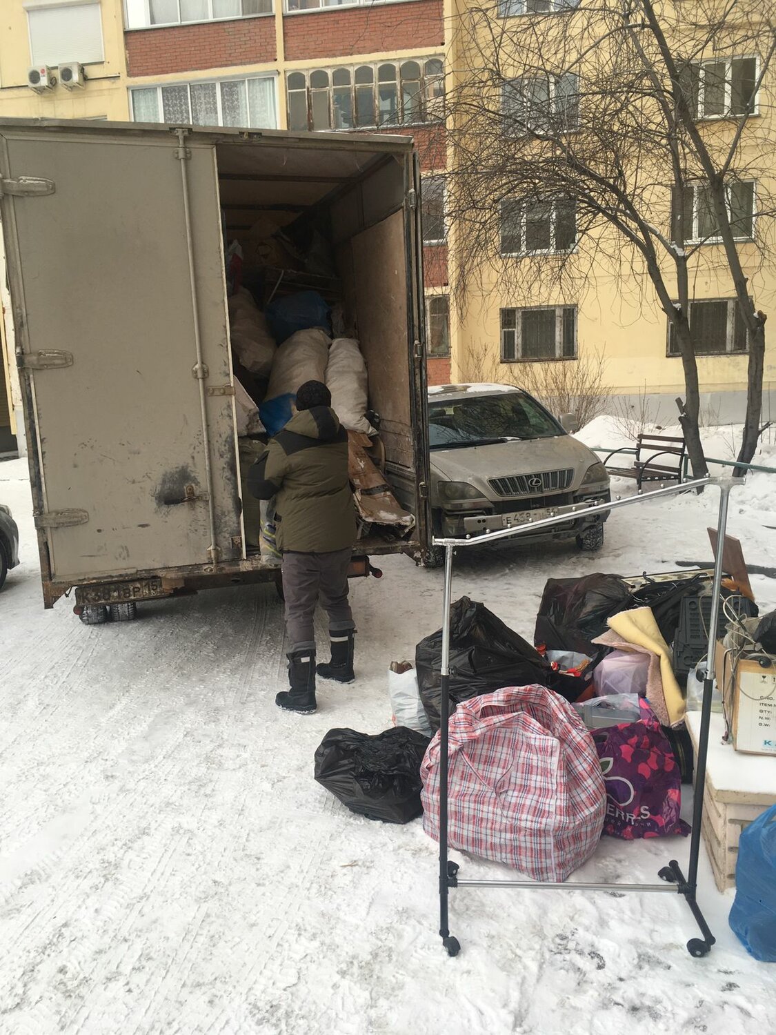 вывоз мусора, строительный мусор вывоз, квартирный переезд, газель с грузчиками, вывоз мусора газель