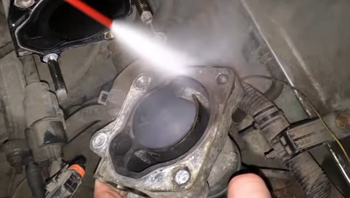 дроссельная заслонка toyota corolla e150, чистка дроссельной заслонки, дроссельная заслонка тойота 4раннер, дроссельная заслонка камри 2.4, дроссельная заслонка