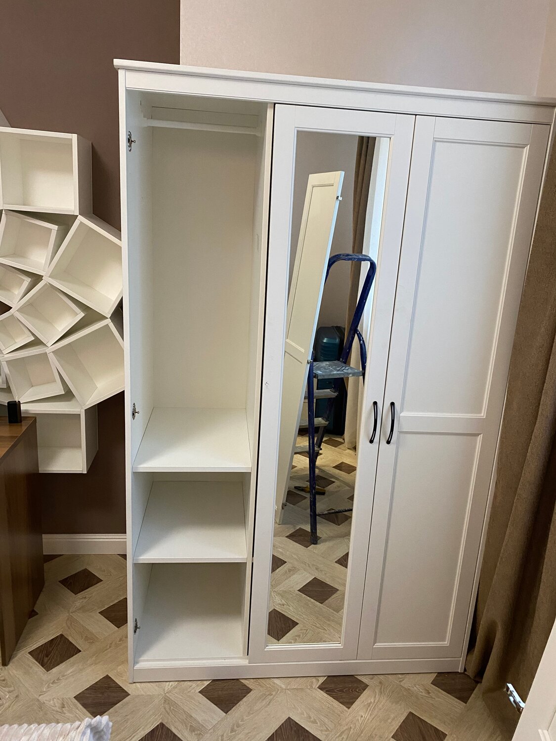 шкаф, шкаф купе классический, шкаф амели, шкаф с зеркалом, шкафы купе