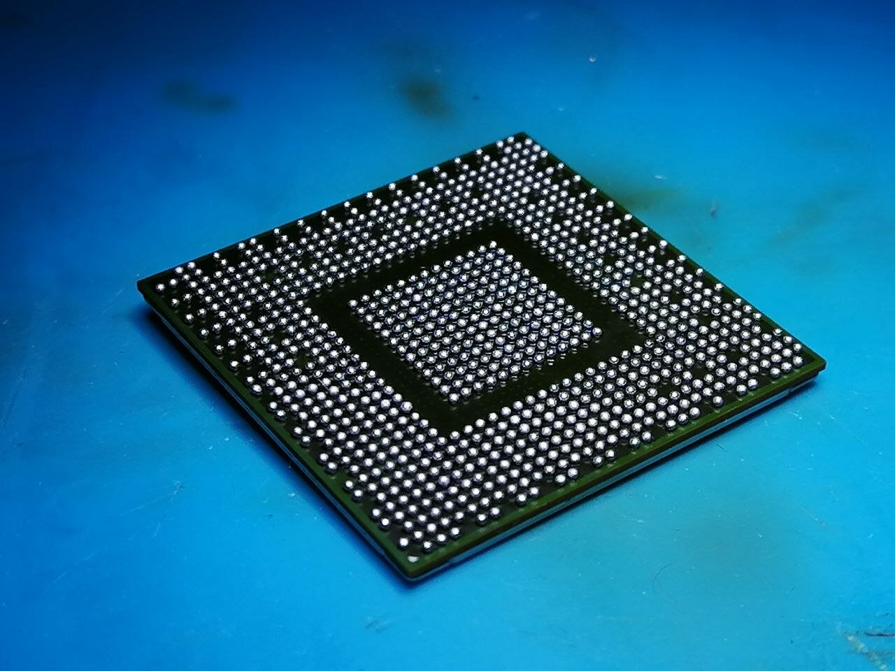 bga, электроника, bga чип, чипы, видеочип ati 216cpiaka13fg