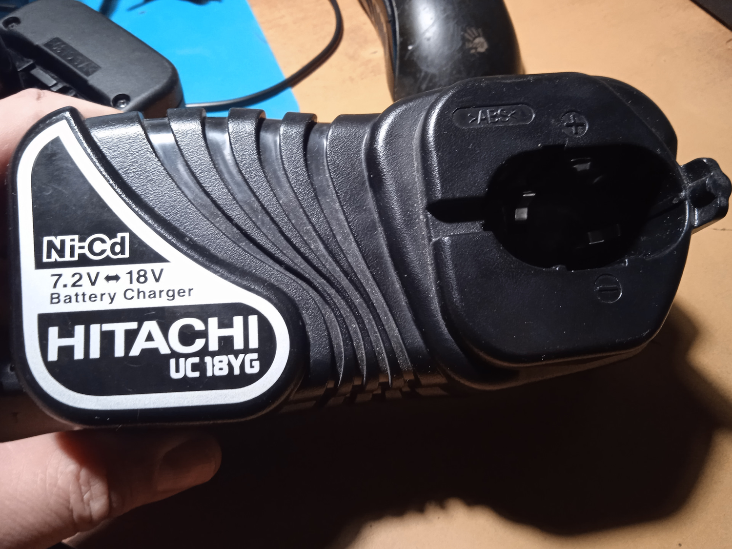 зарядное устройство hitachi uc18yg, зу hitachi uc18yg, зарядное хитачи uc18yg, uc18yg, зарядное устройство hitachi uc 18 yg схема