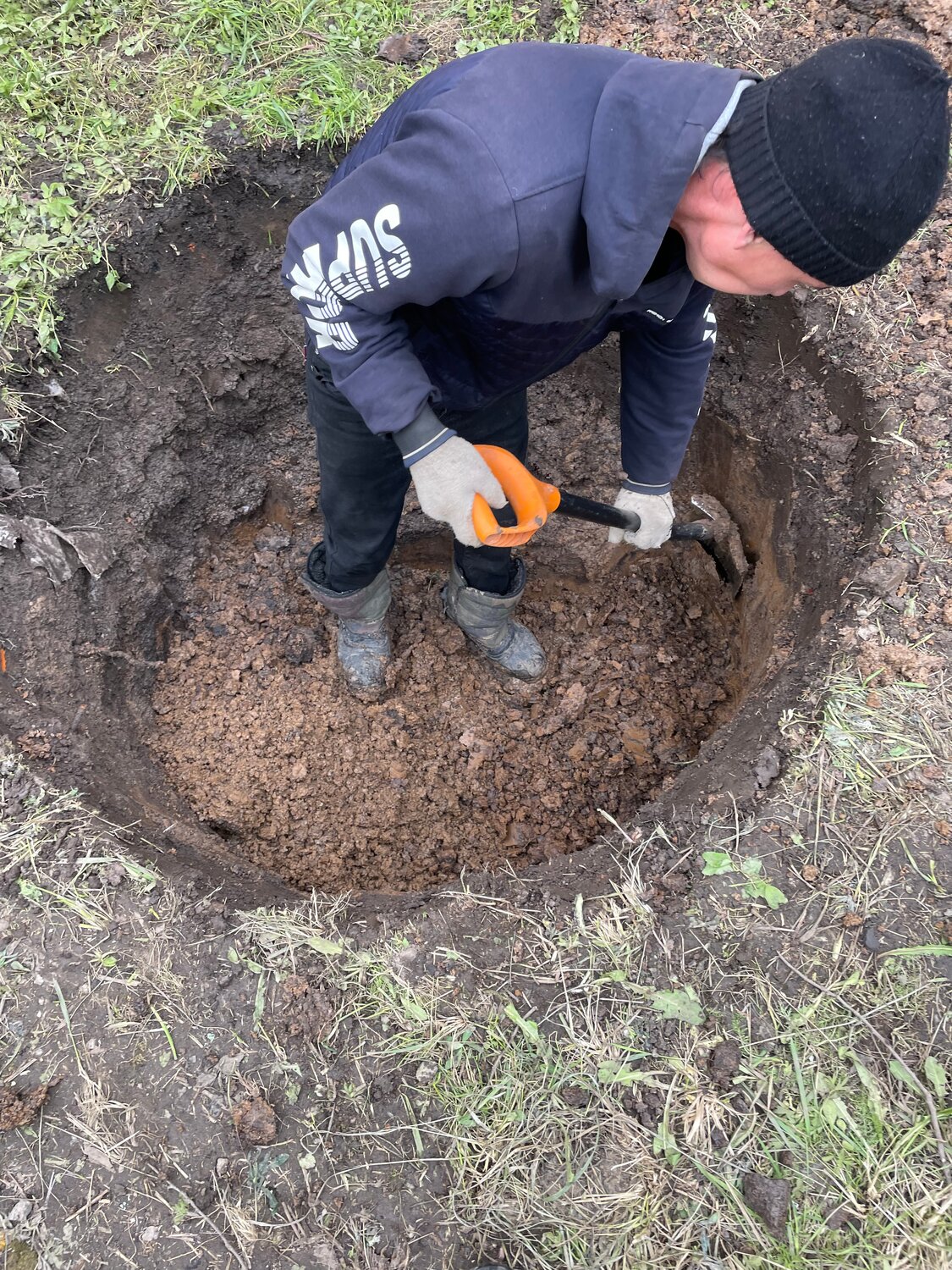копка колодцев, копаем колодцы, копка колодца боровск, копка, копка колодцев вручную