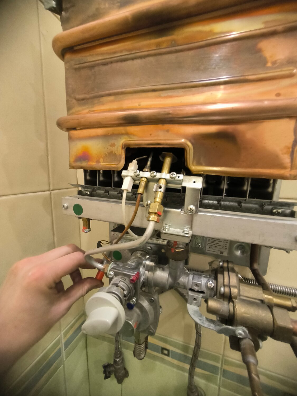 газовая колонка, колонка нева газовая, газовая колонка baxi, газовая колонка ладогаз не зажигается, газовая колонка нева 4510