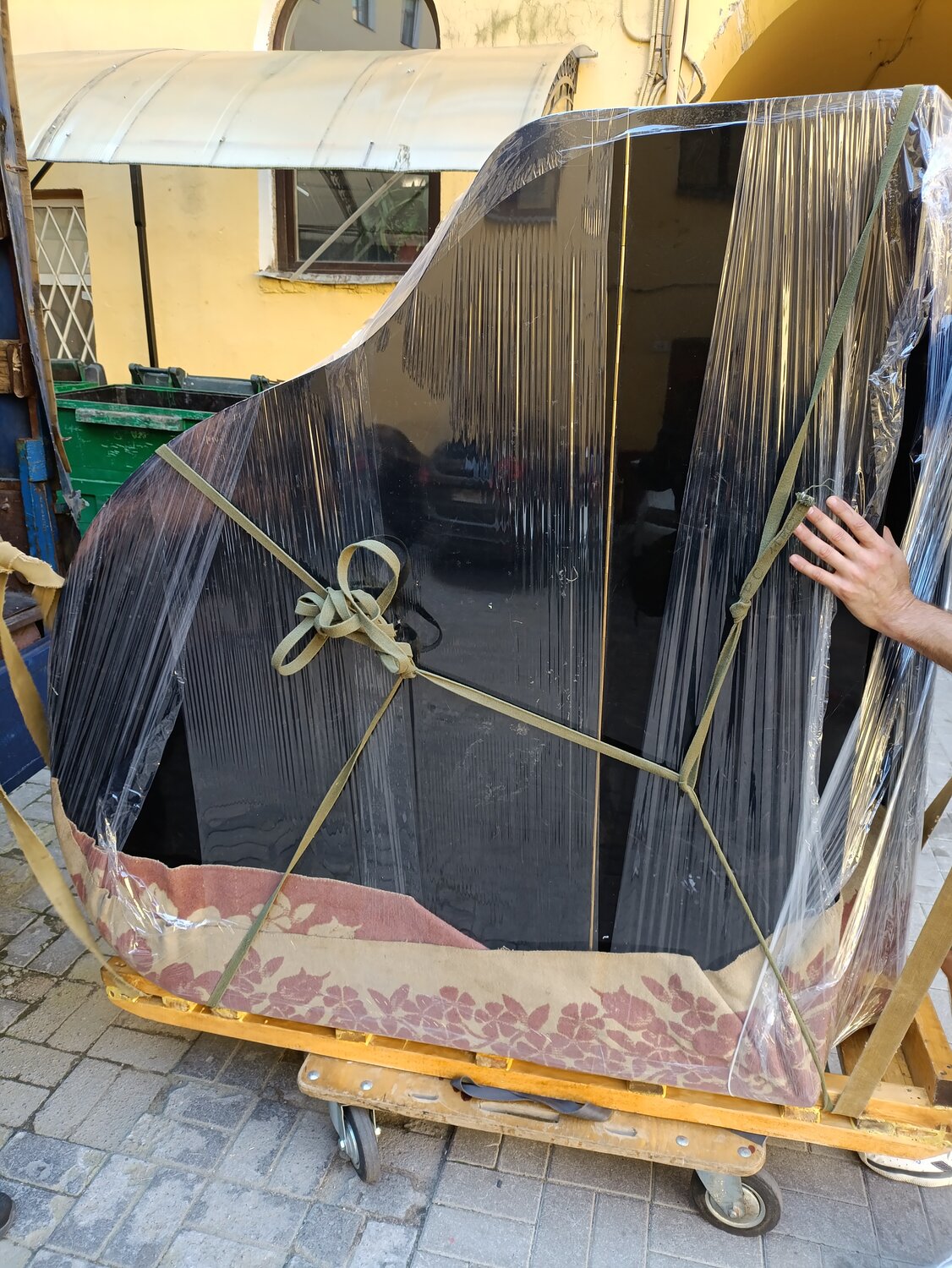 перевозка пианино, перевозка рояля, авто стекла, перевозка мебели, стекл