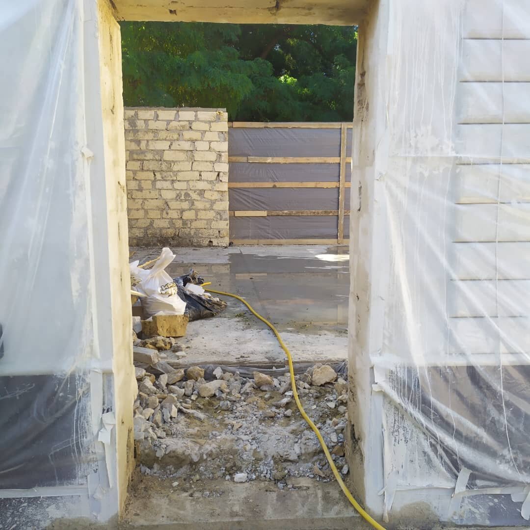 перемычка над воротами гаража, утепление гаража пенополиуретаном, гараж из газобетона, внутренняя отделка стен из газобетона, утепление ппу