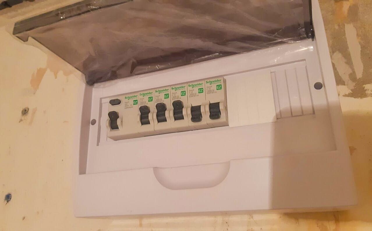 распределительный щит для электропроводки, schneider electric, услуги электрика, электрический щиток, электрик купавна