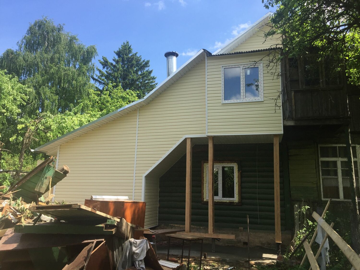 Монтаж фасада из винилового сайдинга