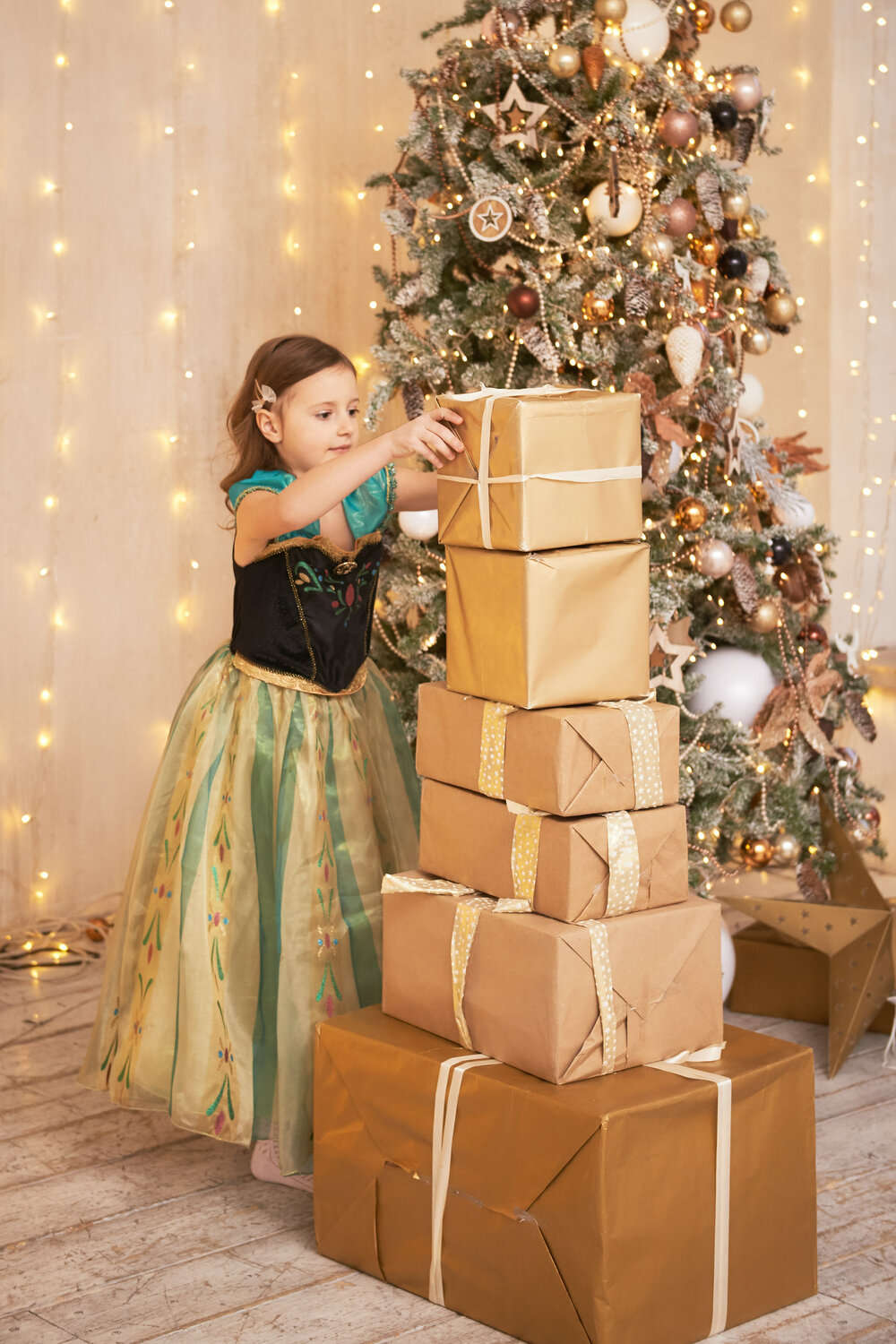 новогодняя семейная фотосессия, идеи для новогодней фотосессии, новогодняя фотосессия, новогодний стол для фотосессии, детская новогодняя фотосессия