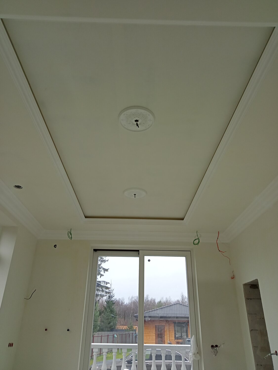 потолок, потолок гипсокартон бесшовный, гкл потолок, интерьер, потолок из гипсокартона