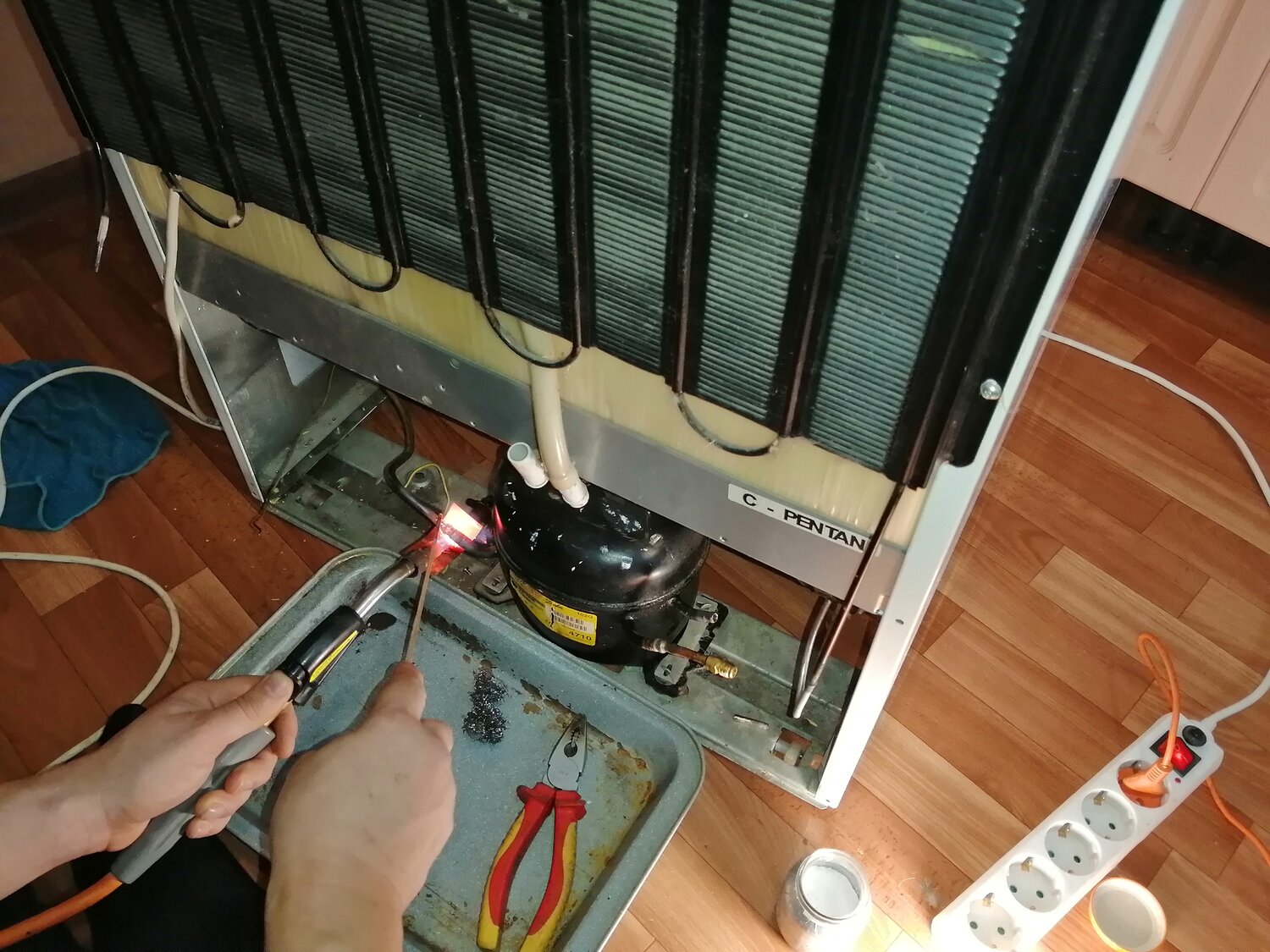ремонт холодильников, refrigerator repair, заправка холодильника фреоном, бытовая техника, утечка фреона холодильник daewoo