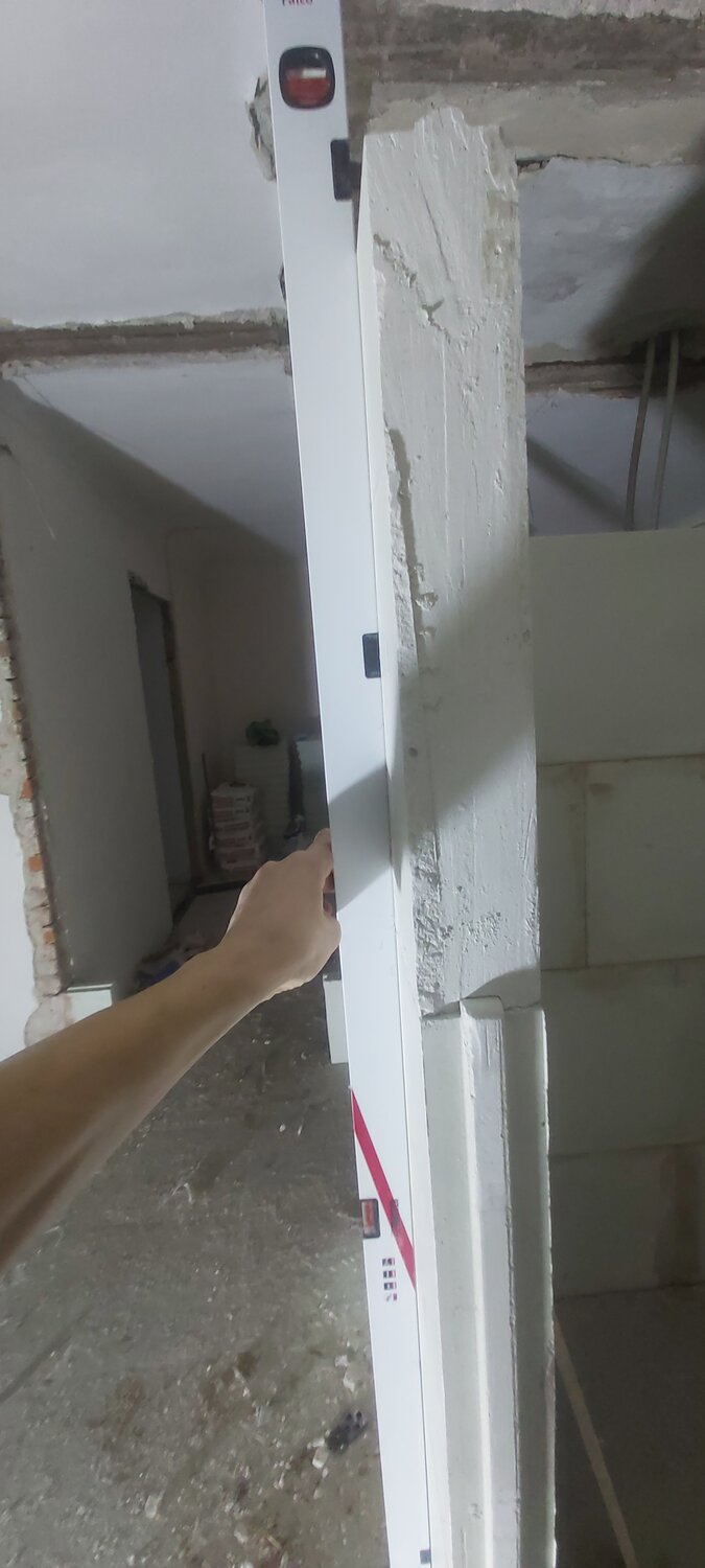 откосы, откос окна, отделка откосов, штукатурка откосов, маяки для штукатурки откосов