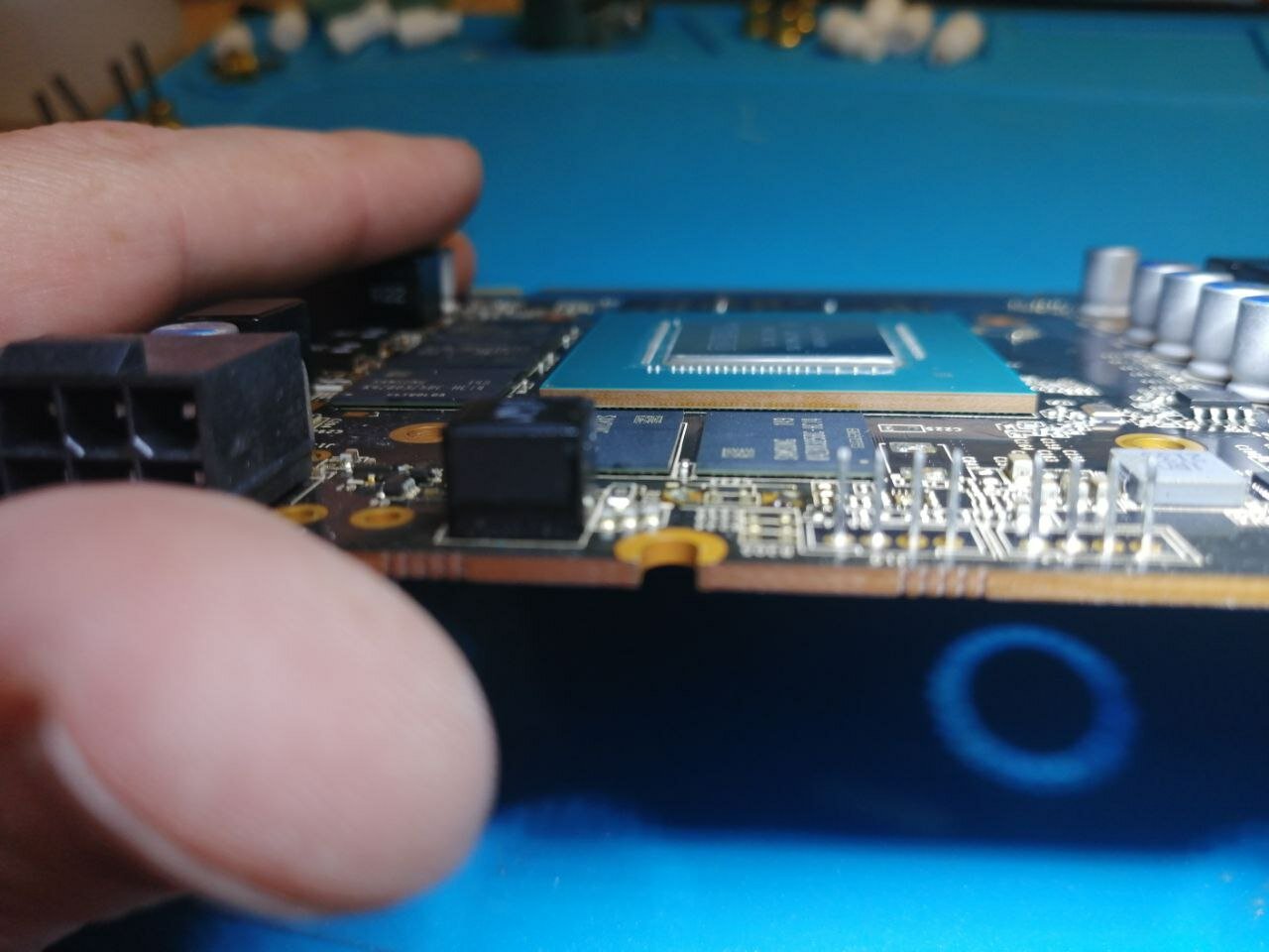 контроллер памяти видеокарты, видеокарта sapphire hd 6570 1gb ddr3, техника, электроника, программатор для мультиконтроллеров ноутбуков