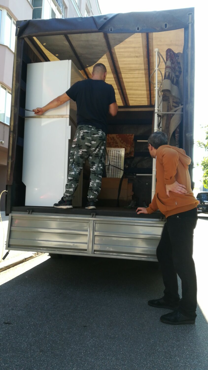 грузчики переезды, перевозка грузов, грузоперевозки фура, перевозка мебели, грузоперевозки грузчики