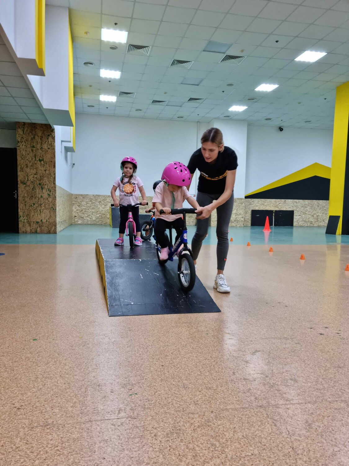 экстрим кидс, extreme kids волгоград, беговел, extreme kids беговел, ленина 2б спорткидс