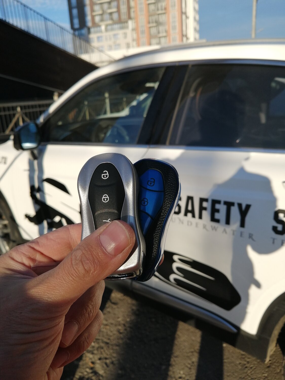ключ geely tugela, ключ geely atlas, чехол для ключа geely, чехол на ключ geely atlas pro, чехол для автомобильного смарт ключа geely