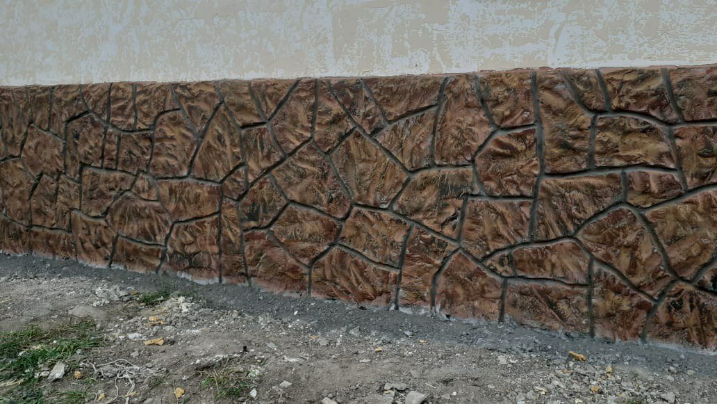 отделка цоколя камнем, цокольный камень арбет, отделка цоколя имитация камня, отделка цоколя натуральным камнем, песчаник пластушка цоколь