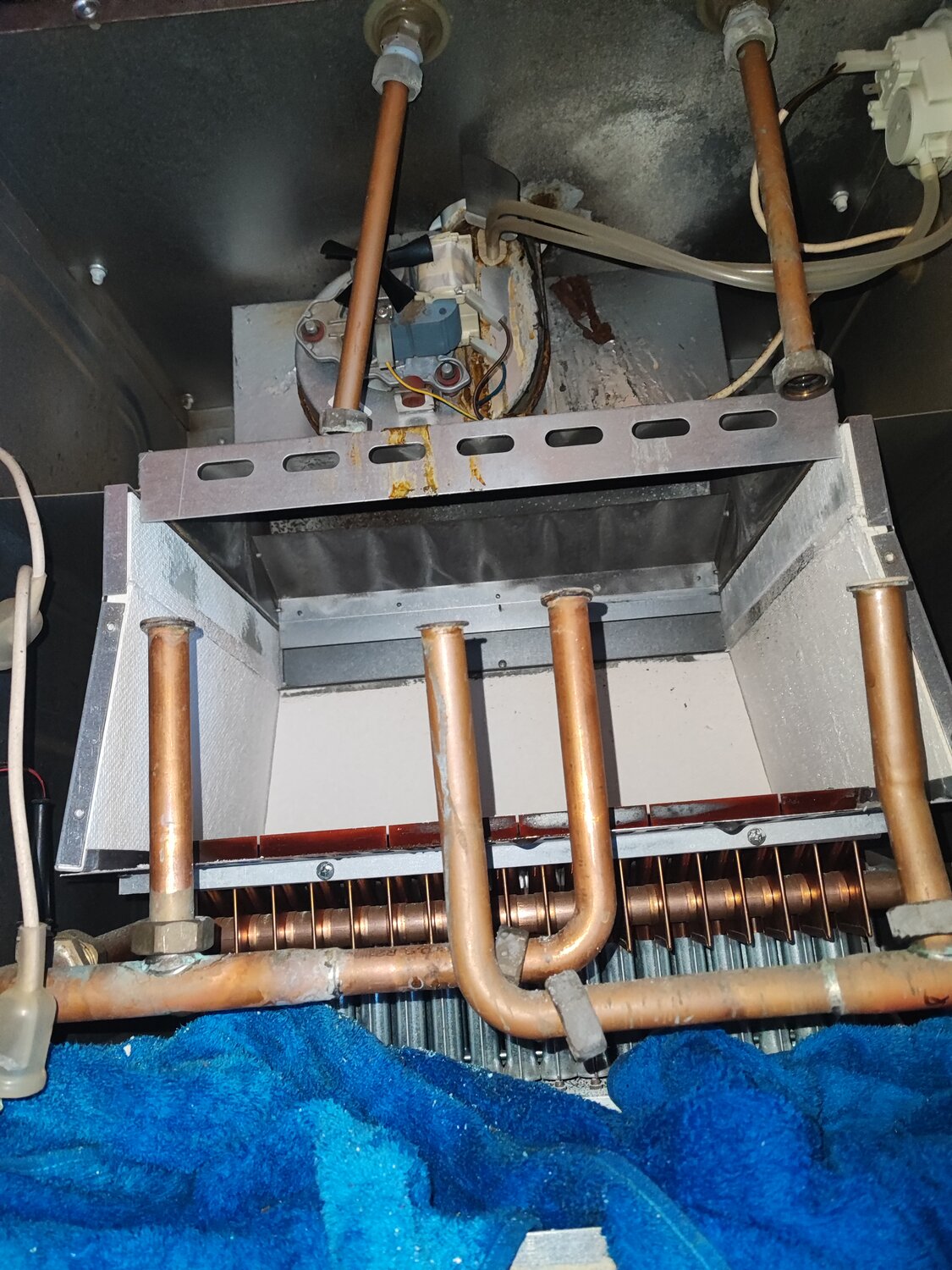 колонка нева газовая, теплообменник для газового котла, двухконтурный газовый котел, газовая колонка, ремонт газового котла