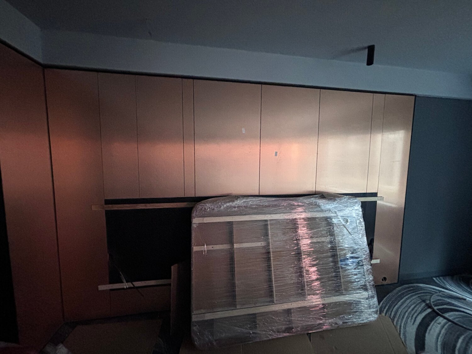 шкаф для спальни, шкаф для одежды, дизайнерские шкафы, шкаф раздвижной, шкаф для спальни в современном стиле