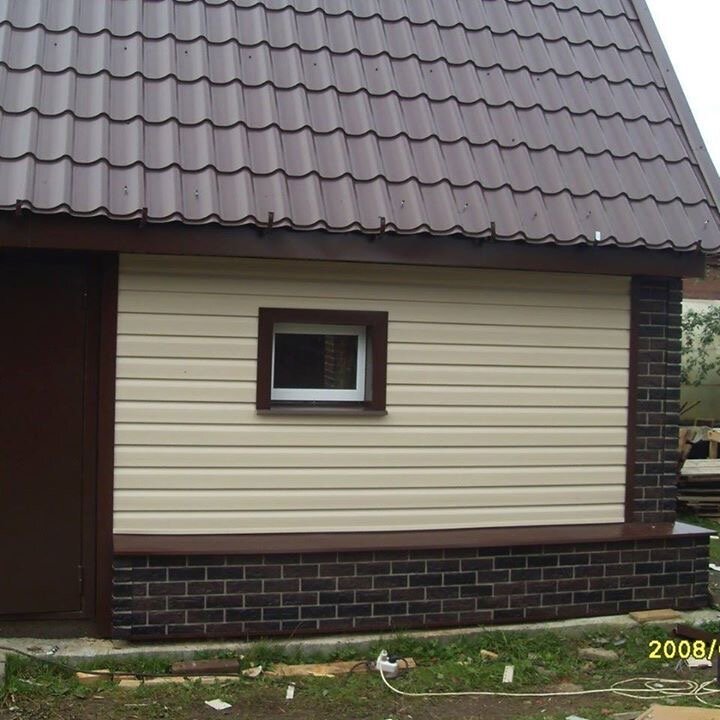 сайдинг блок хаус деке сливки, баня из сайдинга, обшивка бани снаружи сайдингом, обшитые дома сайдингом, дома отделанные сайдингом