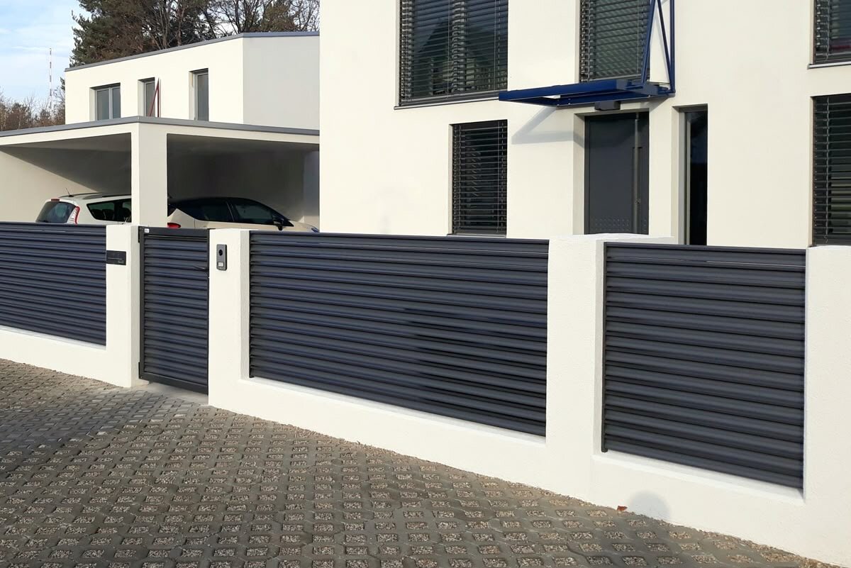 забор жалюзи модерн (модерн плюс), откатные ворота alutech prestige, современные заборы, забор жалюзи металлические, забор жалюзи