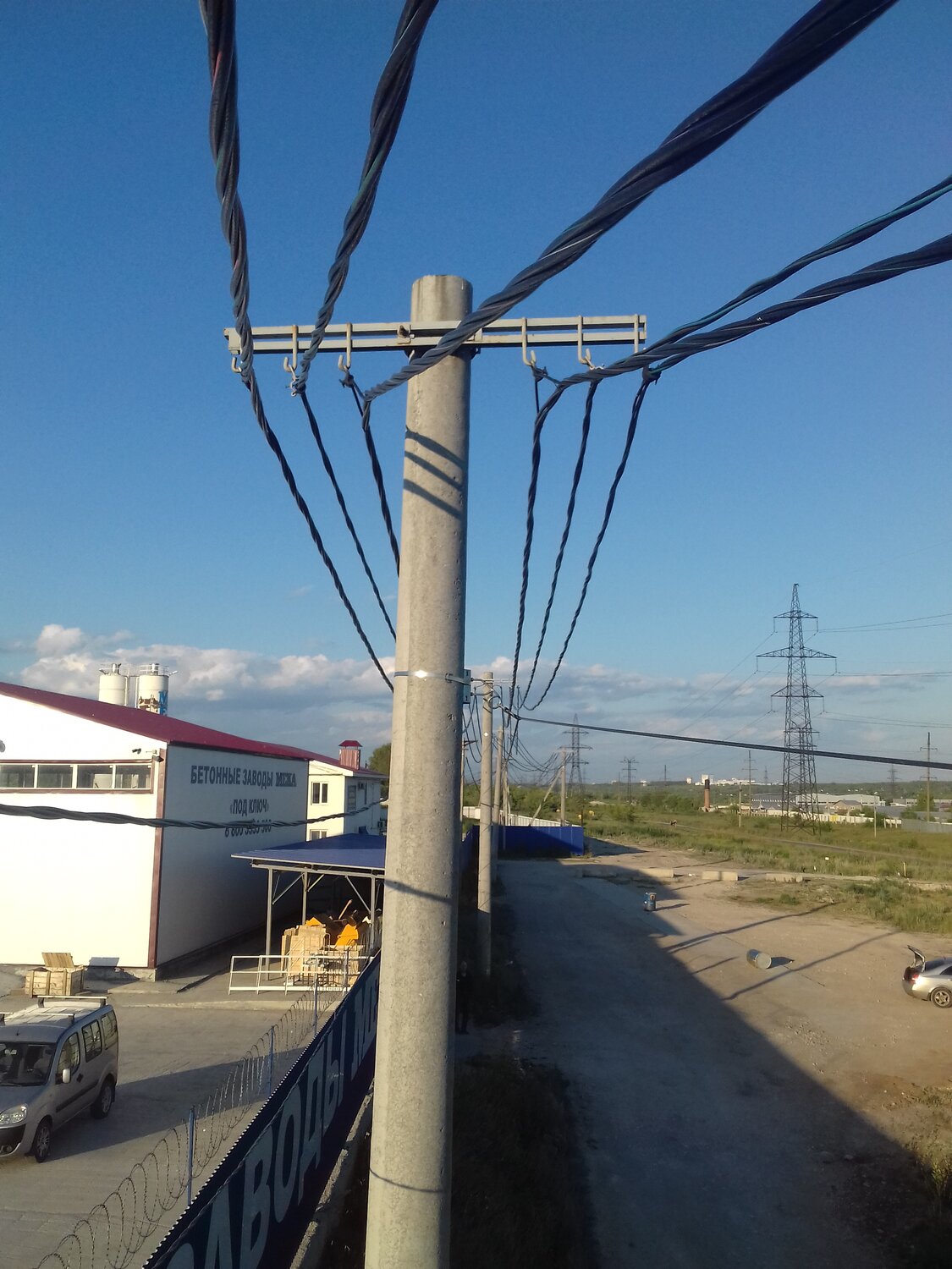 столб линии электропередач, опора лэп, столбы электрические, столб лэп, провода на столбах