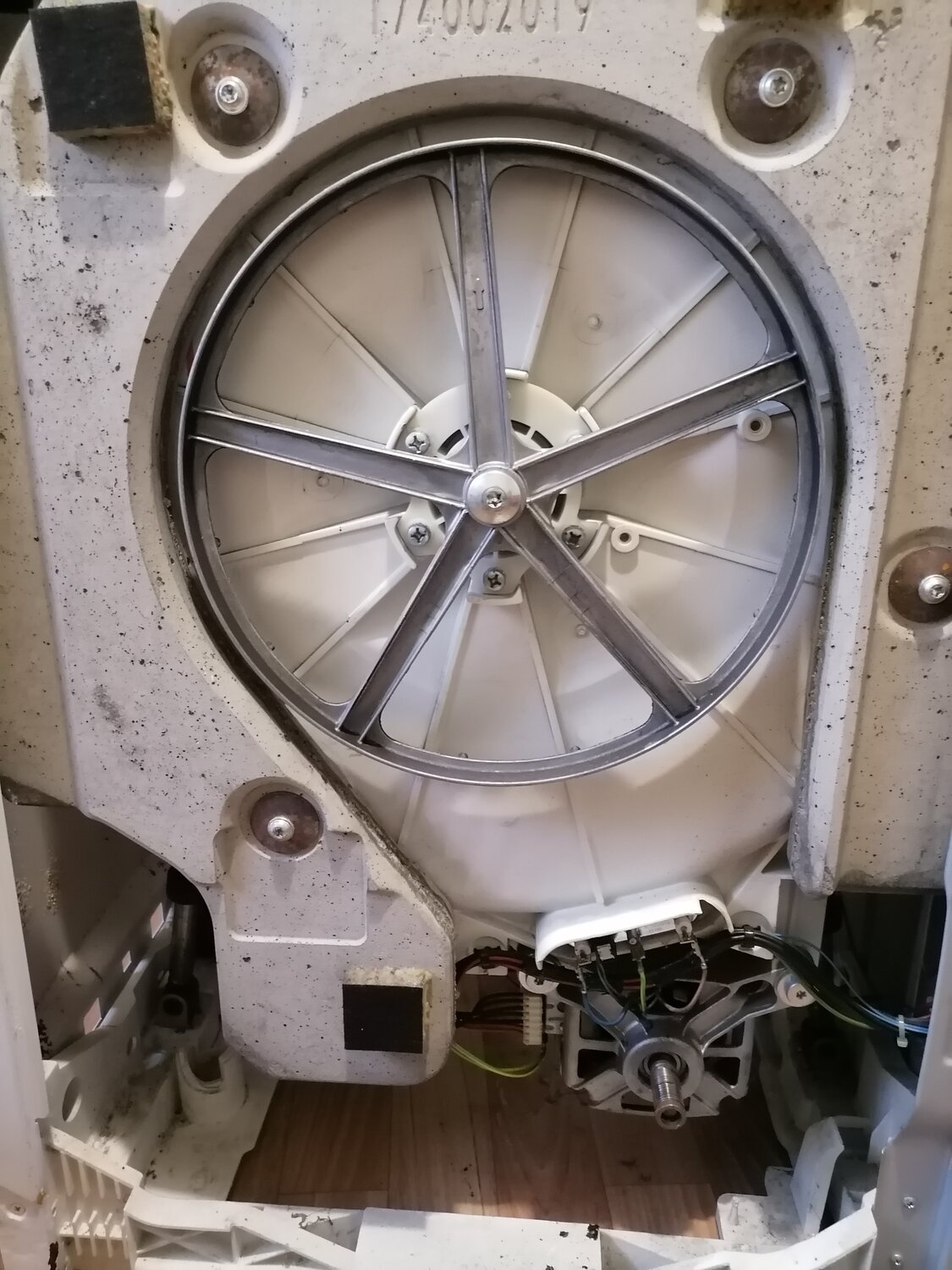 замена подшипника на стиральной машине, разобранная стиральная машина, стиральная машина барабан, разбор стиральной машины, шкив стиральной машины