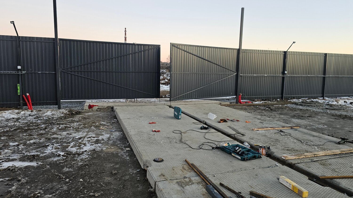 фундамент для гаража, участка, земельного участка, фундамент, ворота откатные