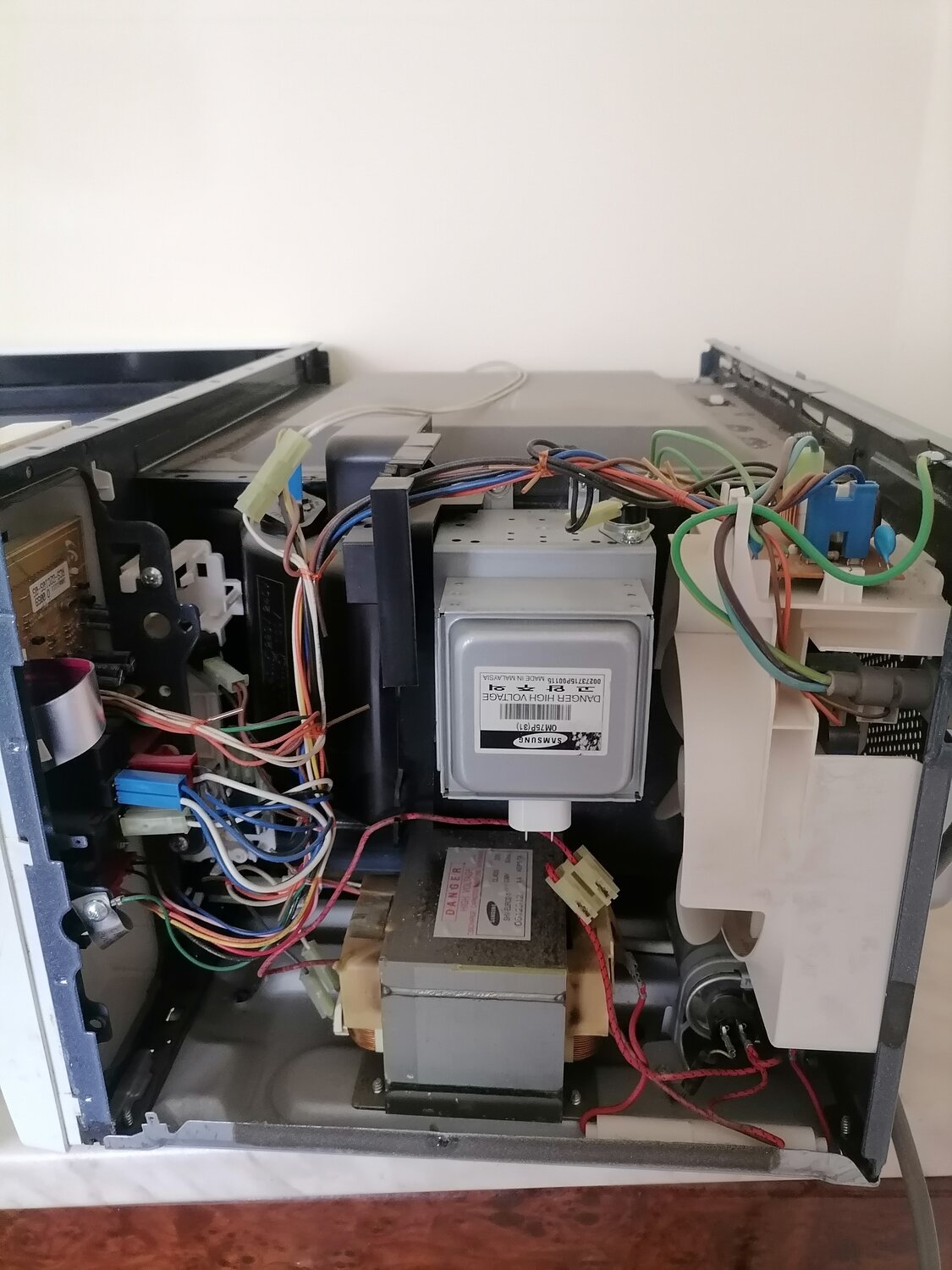 микроволновая печь самсунг магнетрон, микроволновая печь микроволновка, lg ms2322w магнетрон, микроволновая печь самсунг, микроволновая печь свч