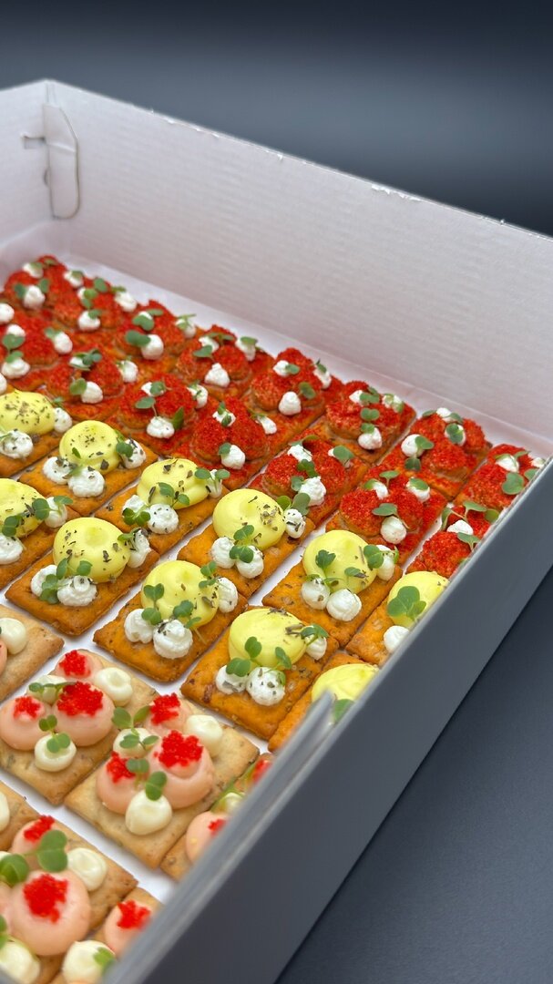 фуршетная закуска, кейтеринг закуски, закуска тарталетки, мини закуски, закуска