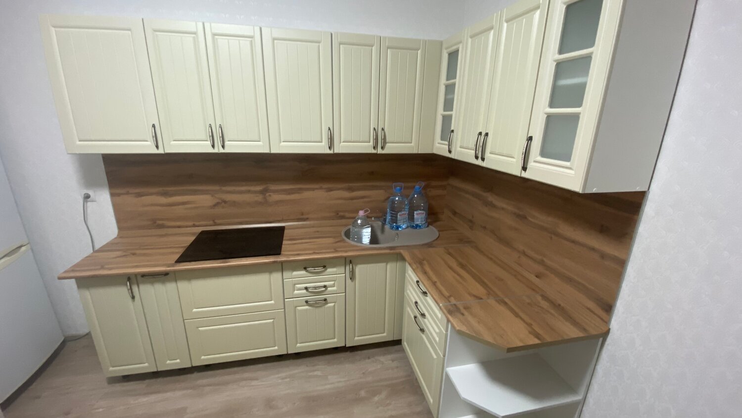 кухня угловая, гарнитур кухни, кухня эконом, интерьер кухни, модульная кухня