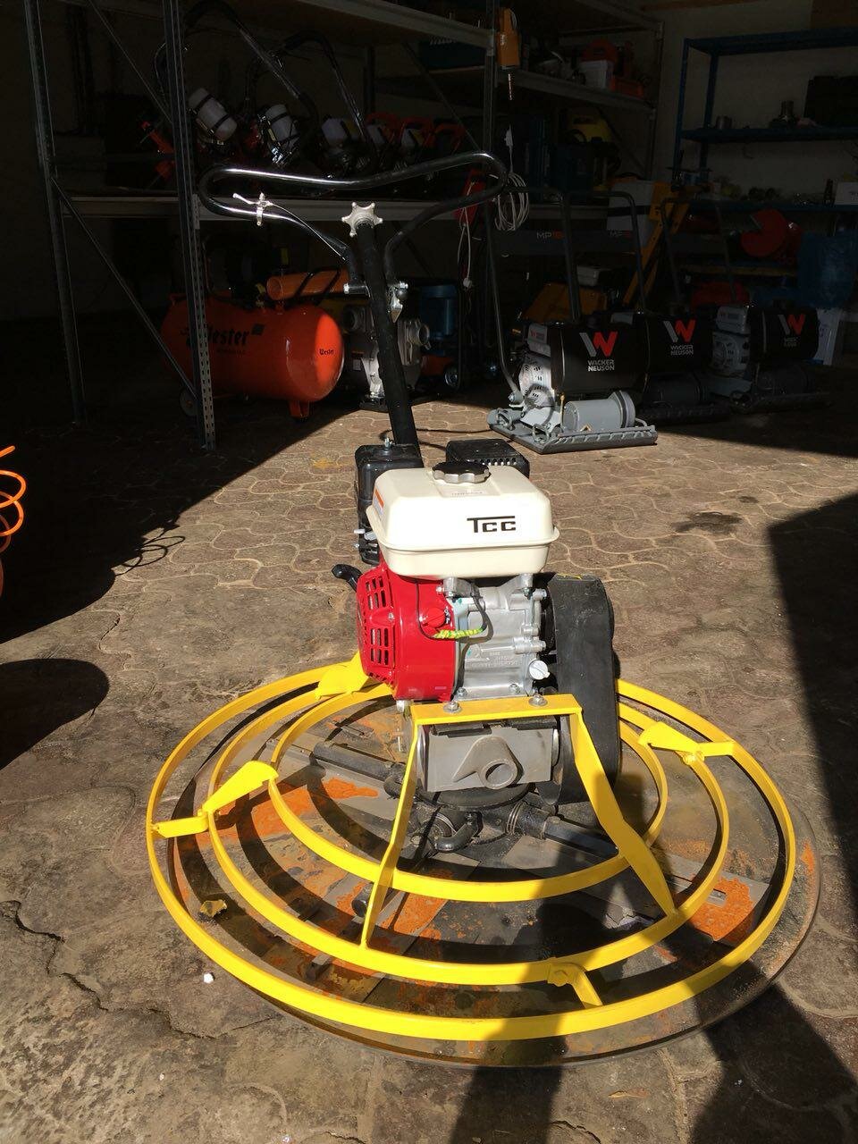 dynamic затирочная машина, кромочная затирочная машина, четырехроторная затирочная машина, затирочная машина, затирочная машина бзм-900 pro