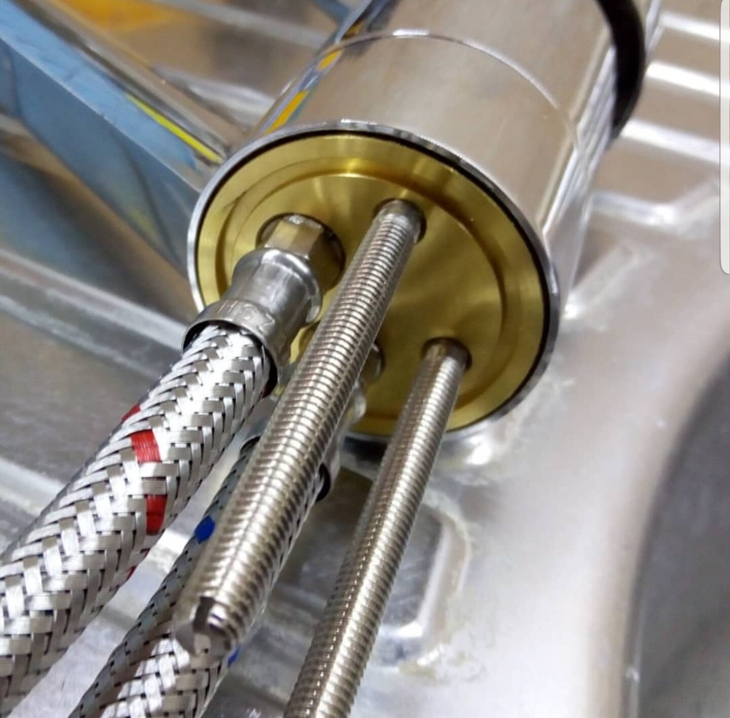 смесителей grohe отсоединить шланги, комплект для установки смесителя с одной шпилькой с41, ключ для вкручивания гибкой подводки в смеситель, смеситель oras optima 1724ft для раковины, бесконтактный смеситель oras electra 6150f