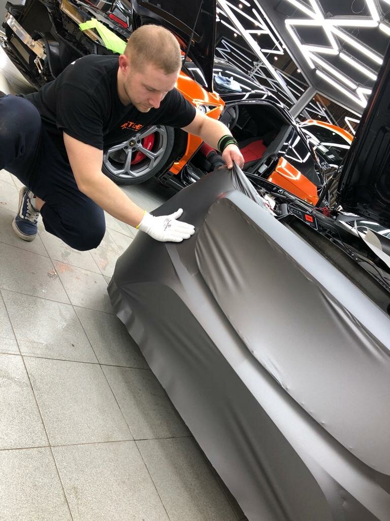 авто, автомобиль, оклейка авто процесс, транспортировочная пленка для автомобилей, оклейка авто пленкой процесс