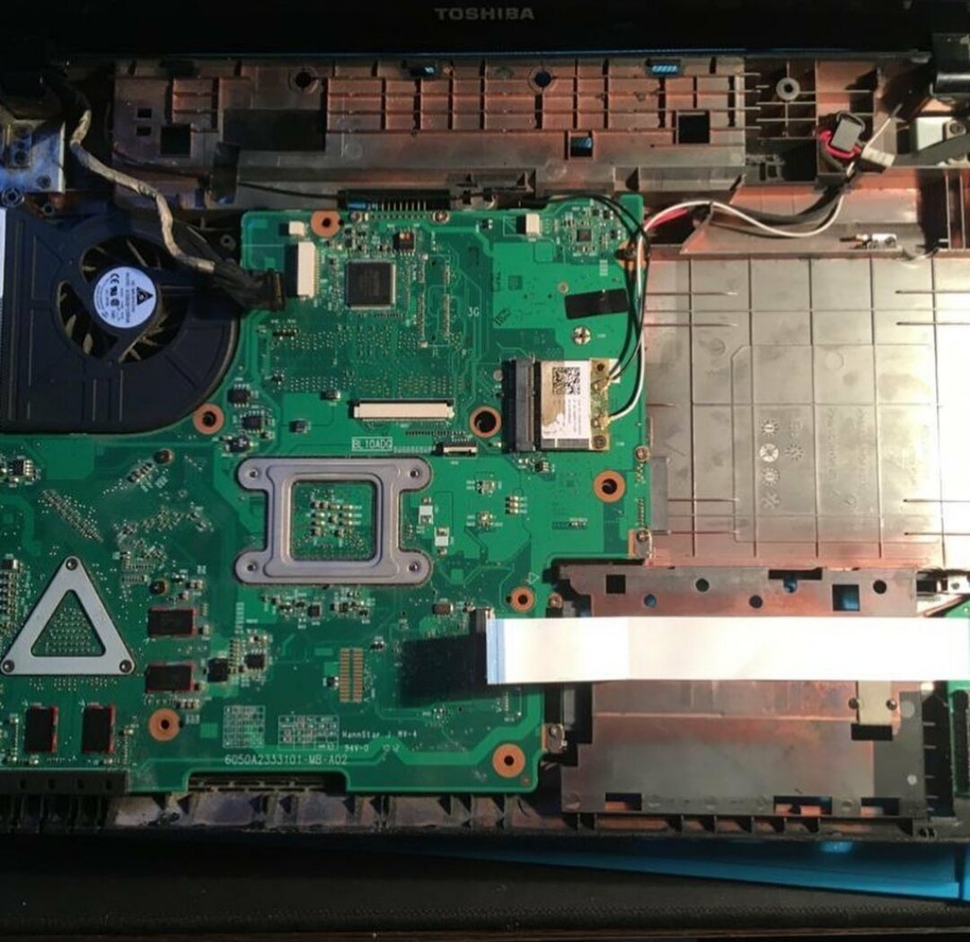 toshiba satellite l855 c2m плата, toshiba satellite l750 плата, toshiba satellite l655 откл дискретный видеокарта, ноутбук, видеокарта внутри ноутбука toshiba