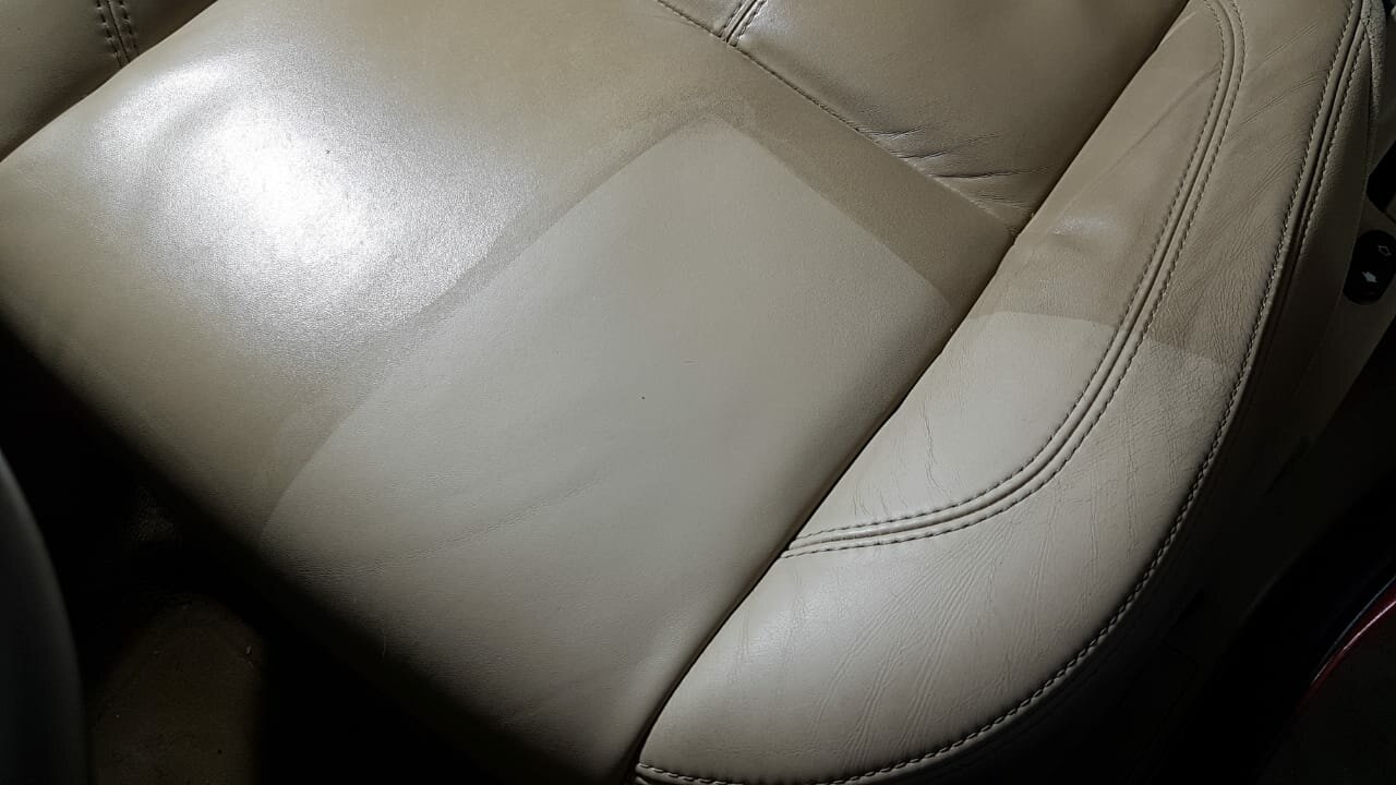 обработка кожаного салона автомобиля, химчистка кожаного салона автомобиля белгород, автомобиль, кожа для сидений, зашить кожу на сиденье автомобиля