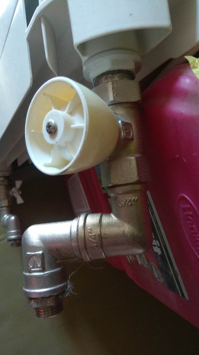 водоснабжение, сервопривод на вентильные краны на радиаторы отопления, деталь, кран перекрытия холодной воды, отопление