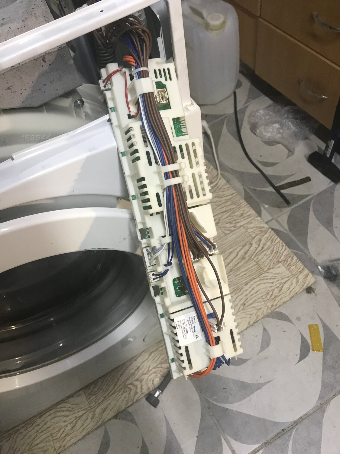 бытовая техника, плата управления варочной поверхности zanussi zkt 663lx, клемник для варочной панели electrolux 4 провода, ремонт бытовая техника, ремонт посудомоечных машин