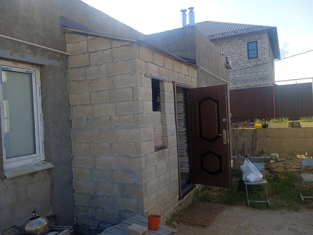 удлинить гараж, дом дача, дом из шлакоблока, кладка шлакоблока, кладка из шлакоблока