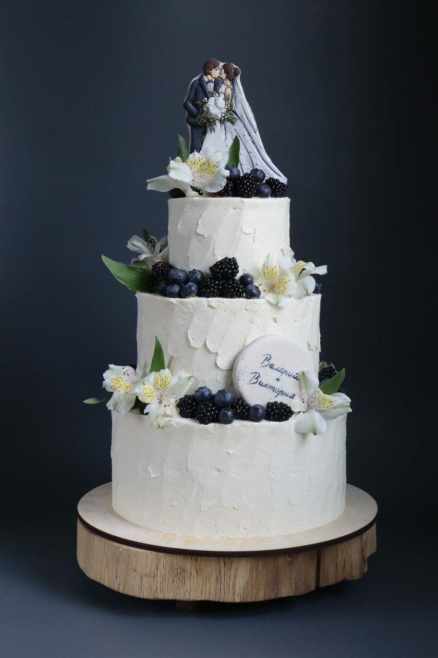 Стоит ли делать свадебный торт своими руками? | Дом невест
