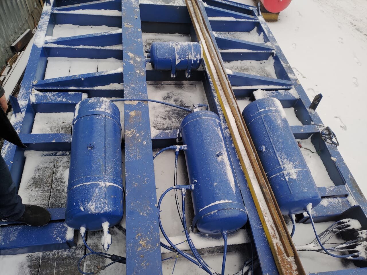 полуприцеп контейнеровоз wielton ns 3 p20, полуприцеп контейнеровоз, контейнеровоз turbos hoet sgf s3, конвейерные системы, полуприцеп цистерна