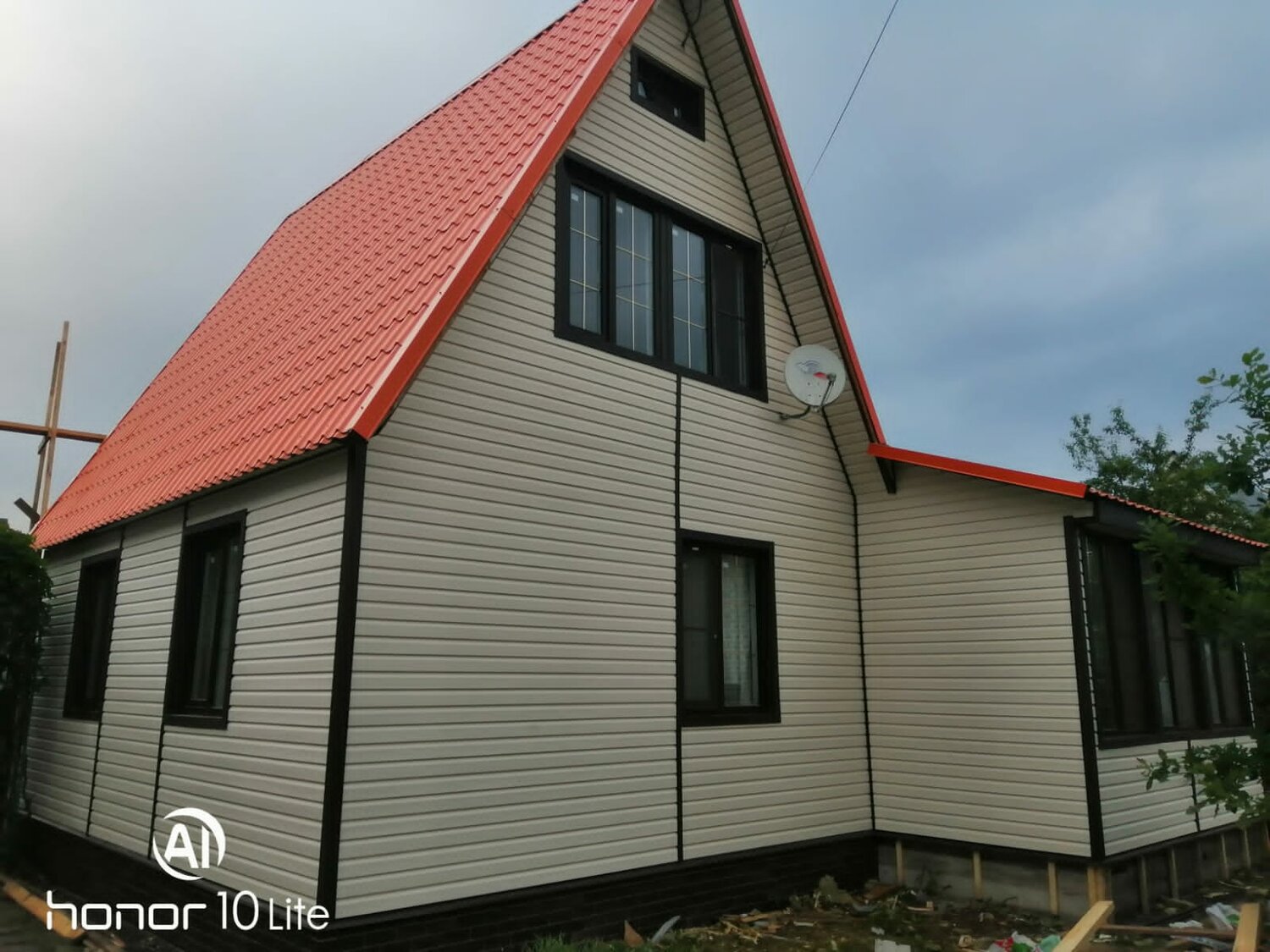 сайдинг, дом сайдинг, дачный домик обшитый белым сайдингом, сайдинг крем брюле, сайдинг дома