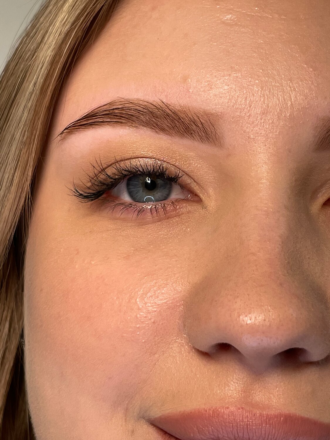 брови, коррекция бровей, окрашивание бровей, форма бровей, широкие брови