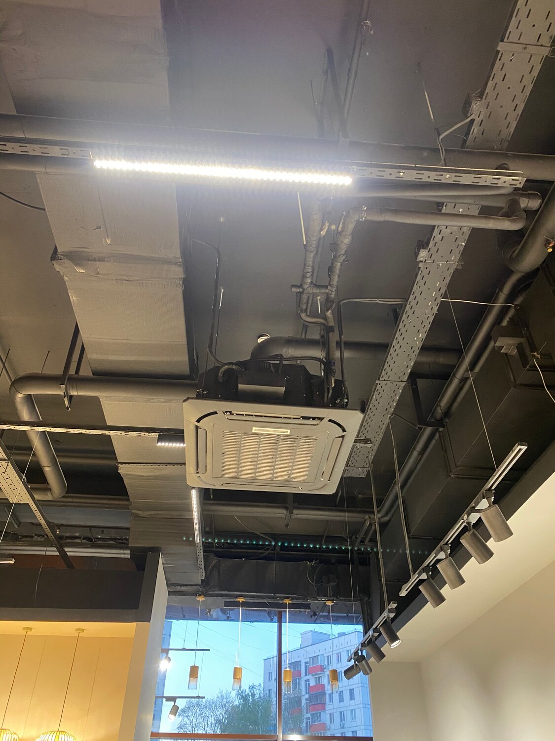 системы вентиляции, системы вентиляции и кондиционирования, вентиляционные системы, системы кондиционирования, потолочный кондиционер