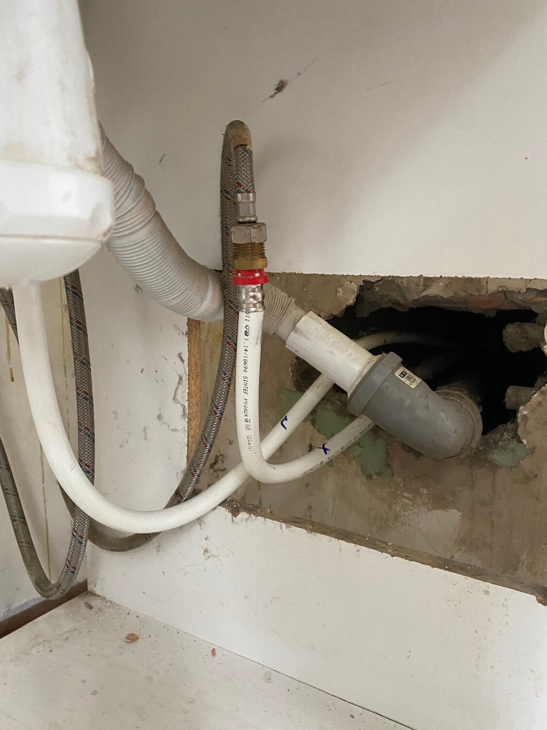 сифон для кондиционера g34/1 монтаж, подключение воды к посудомоечной машине, подключение посудомоечной машины спс 21 22, подключение посудомоечной машины, водопровод для посудомоечной машины ханса