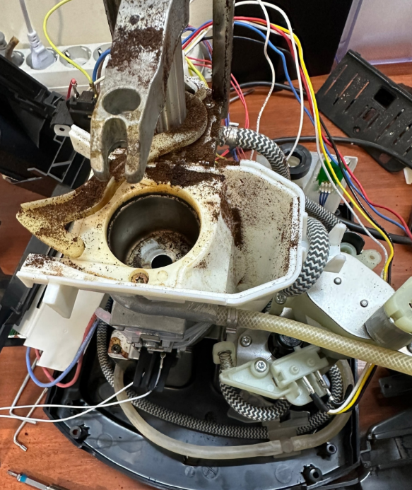 кофемашина krups, кофемашина крупс, кофемолка в кофемашине siemens eq5, krups xp7200 заварочный блок, поршень верхний для кофемашины krups ea810b70