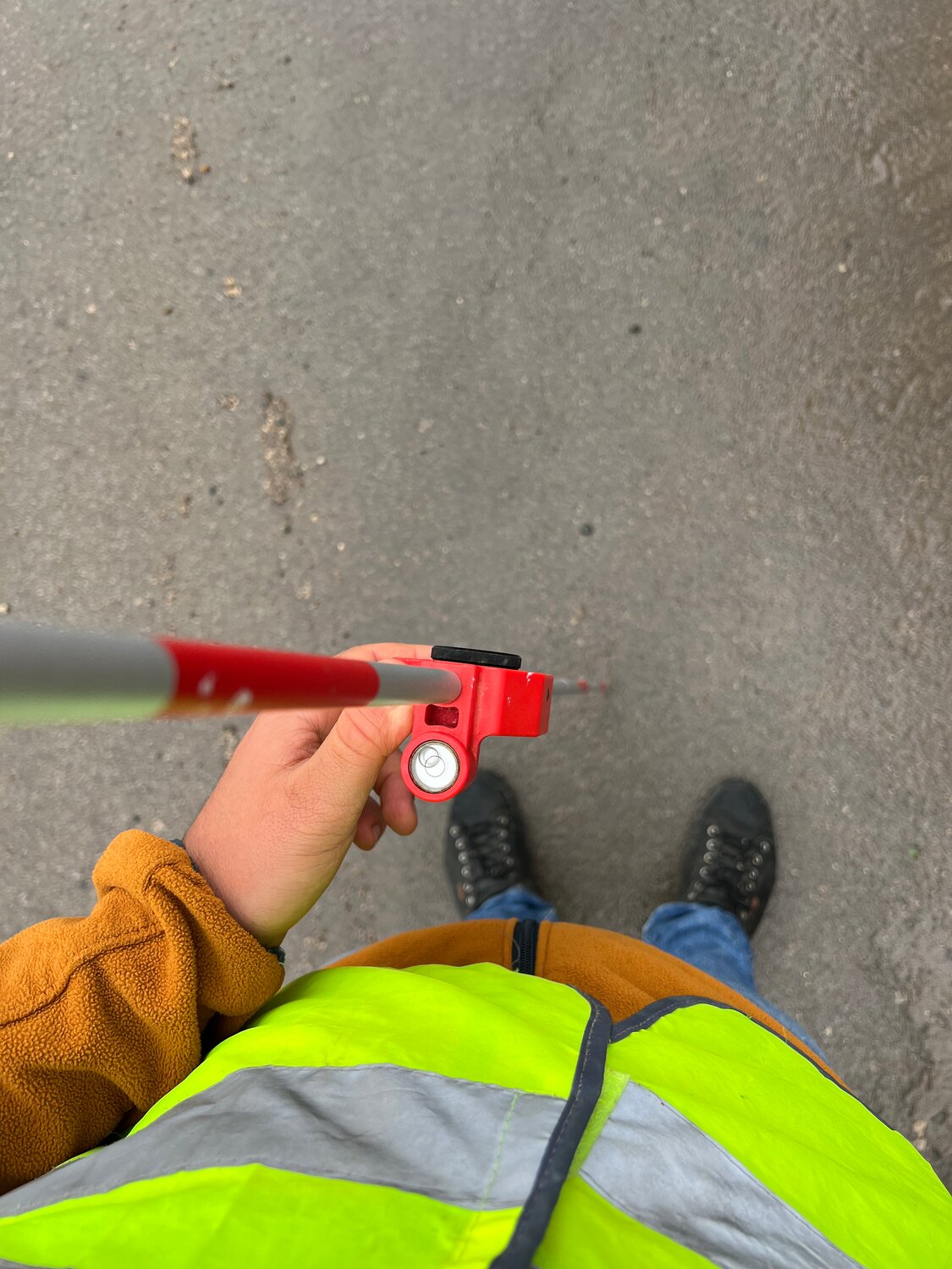 пинпоинтер, ноги, safety, сигнальный пистолет, пистолет