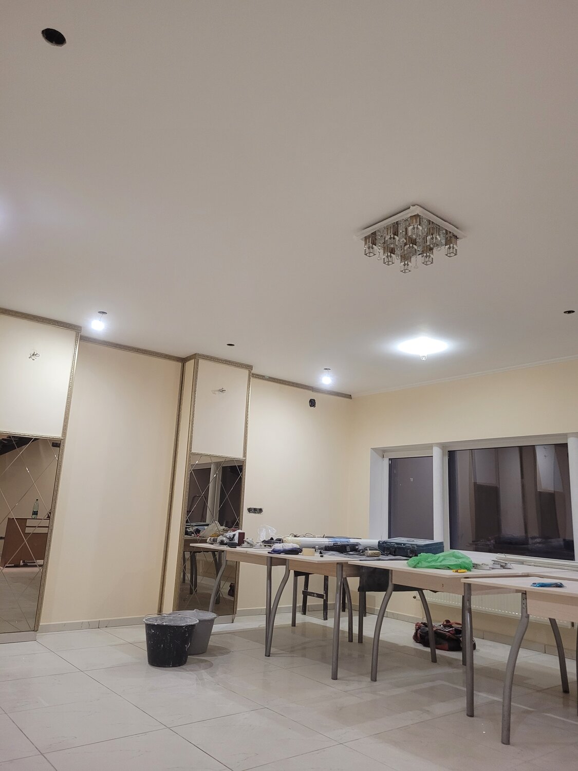 потолок, потолок в частном доме, потолок краска, квартира, интерьер