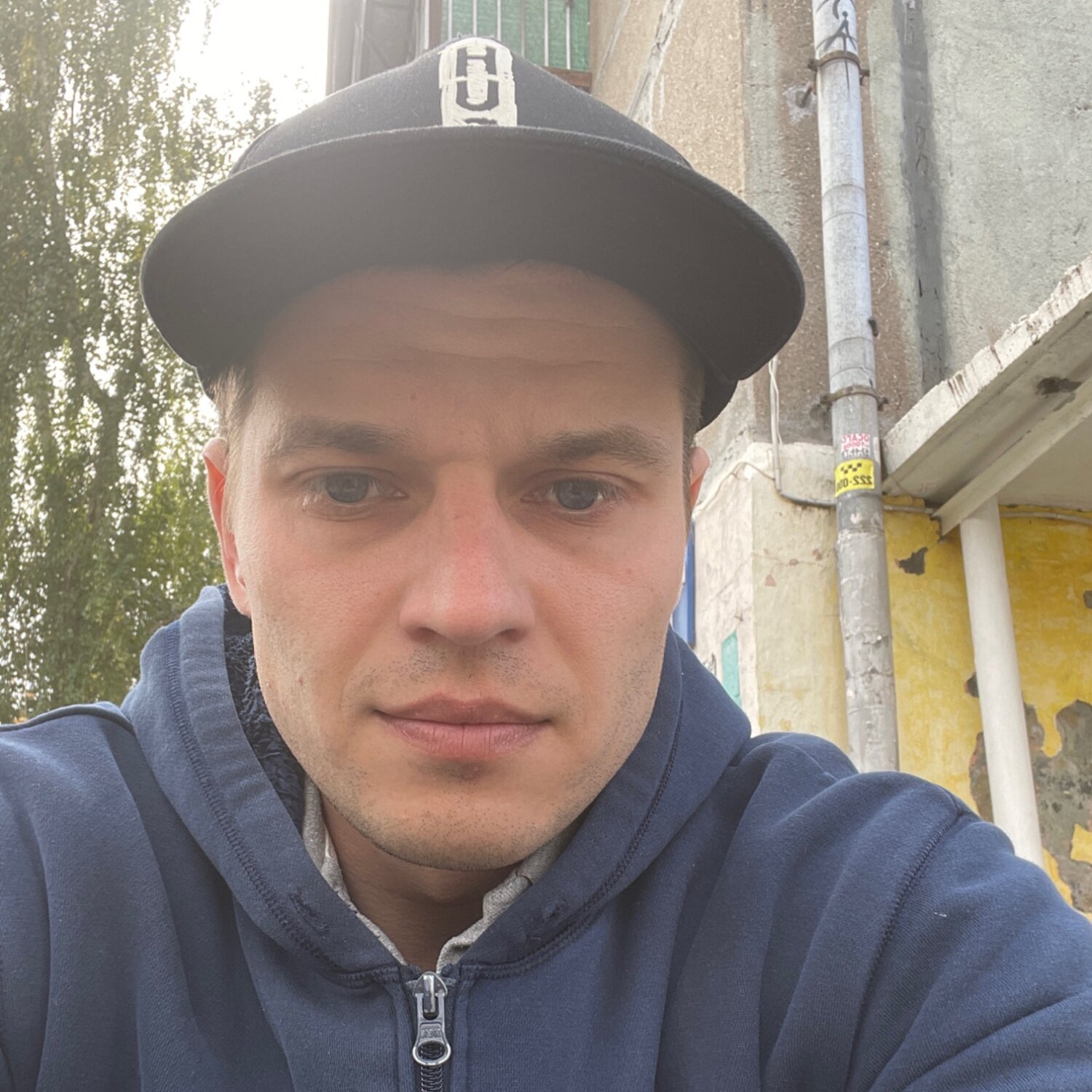 Артем Хусаинов