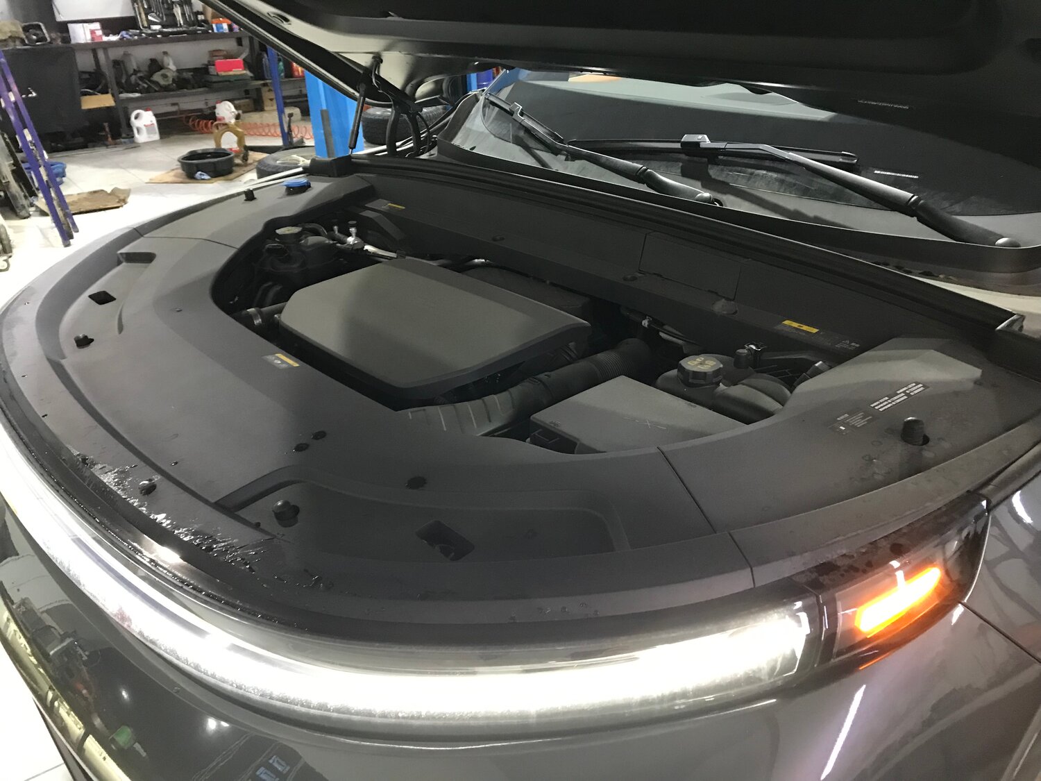 автомобиль, газовые упоры капота geely coolray, hyundai genesis подкапотка, авто, geely tugella