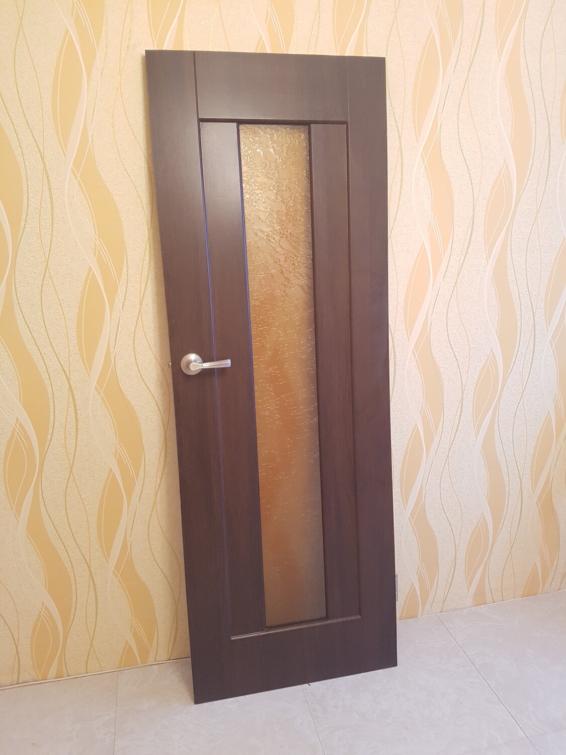 межкомнатные двери, дверь, современные межкомнатные двери, двери двери, межкомнатная дверь шпонированная кристалл 1